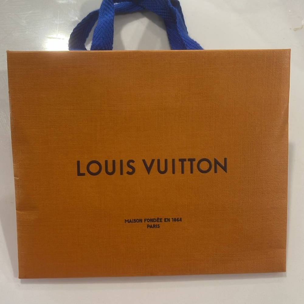 Small LV bags 5.5”L x 4.5”H x 3”W Bundle of 3 - Picture 4 of 7